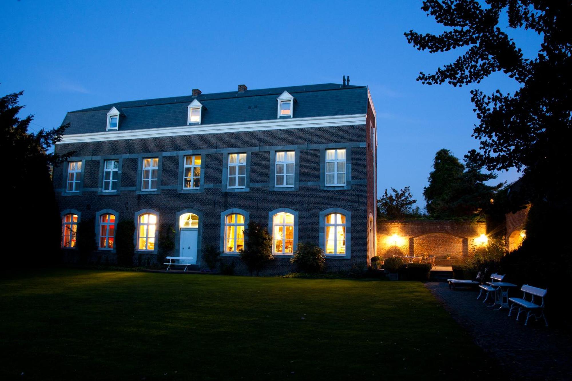 B&B Het Agnetenklooster Maaseik Exterior foto